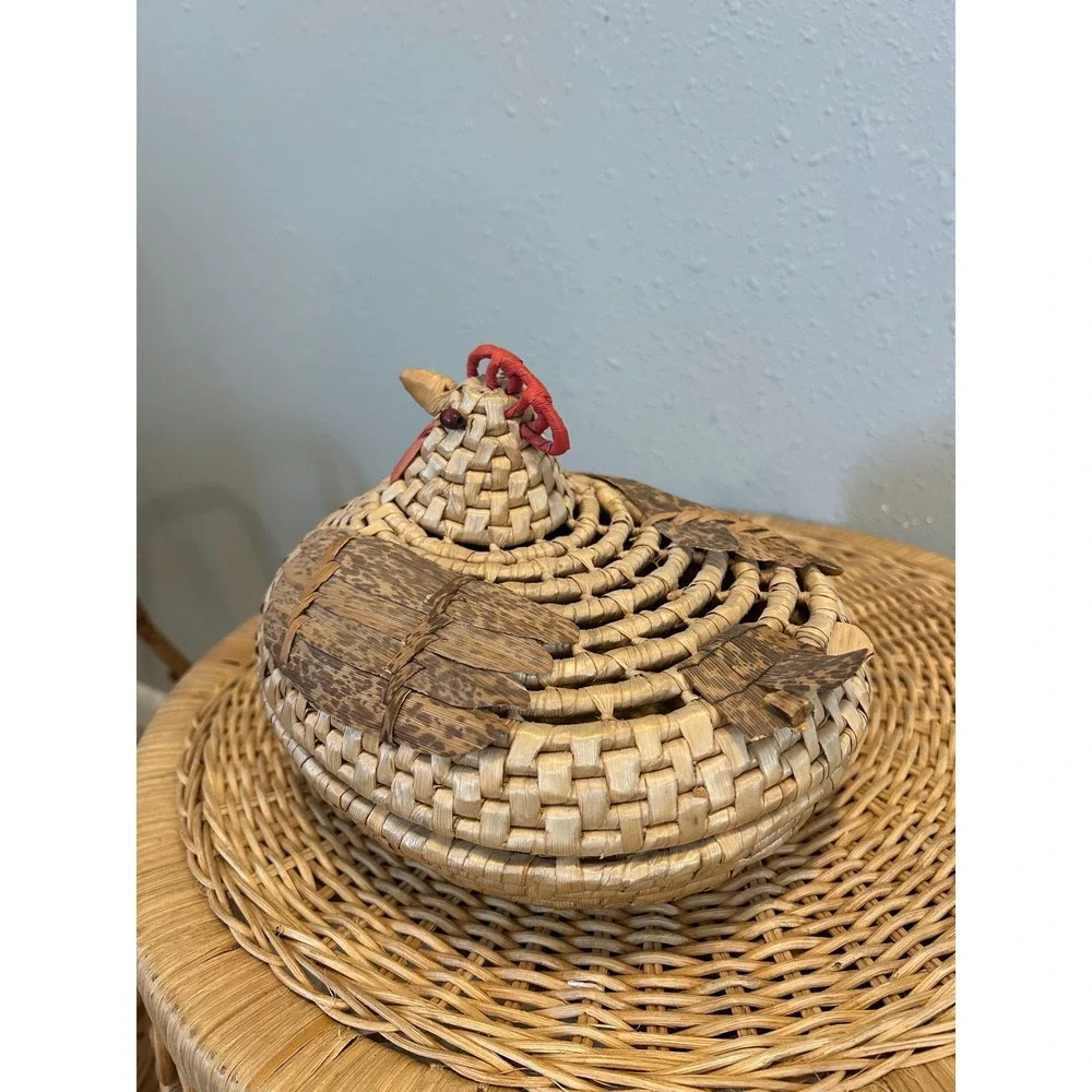 Vintage Chicken Straw Woven Lidded Basket Farmhouse Hen Decor